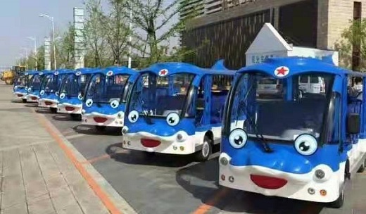 觀光旅游車